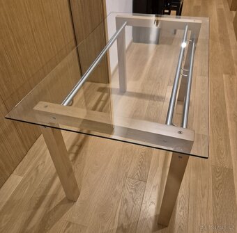 Prodám kanc. stůl se skleněnou deskou - 2