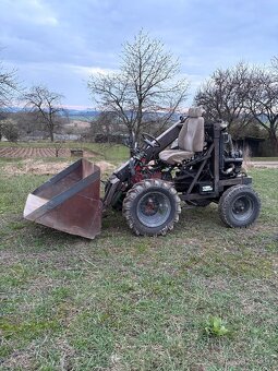 Teleskopický nakladač - 2