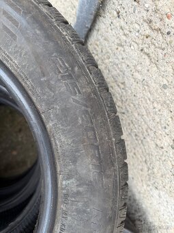 Pneu 215/60 R16 - 2