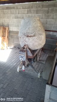 Stavební míchačka - 2