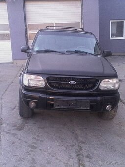 ford explorer 4.0l,150kw,r.v.7-01,174000km. - 2