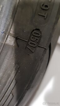 Sleva Michelin Pilot power 160/60 17 - 2