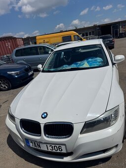 BMW e91 318i - 2