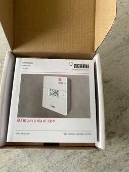 Prostorový termostat REHAU - 2