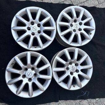 Alu OPEL R16 originál - 2