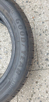 Pneu GOOD YEAR 205/55/17 - 2