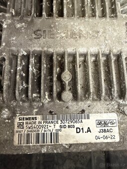 Řídící jednotka motoru Siemens SID 803 – 5WS40092T - 2