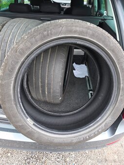 225/45 R17 - 2