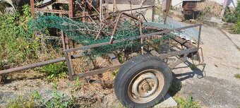 Vozík na dřevo za auto - 2