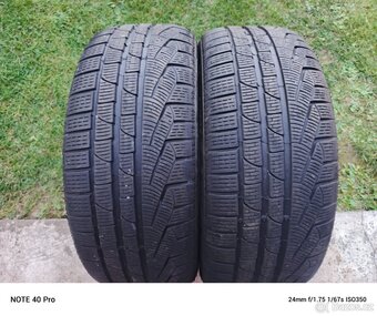 Pneu Pirelli 245/45/18 zimní - 2