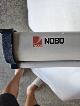 Promítací plátno NOBO - 2