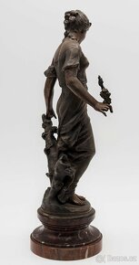 AUGUSTE MOREAU / bronz / výška 28 cm / 19. století - 2