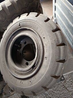 Pneu 18x7 - 2