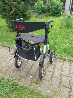 Nové odlehčené chodítko s nafukovacími koly - cena k jednání - 2
