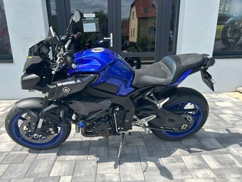 Yamaha MT-10 - 2