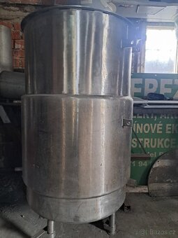 Prodám velký nerezový kotel - 2