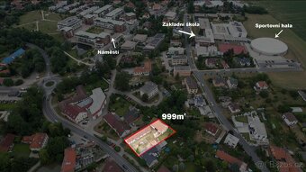Prodej domu a stodoly, pozemek 999m2, v Dolních Břežanech - 2