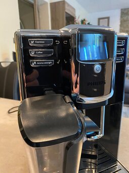 KÁVOVAR PHILIPS EP5330 - 2