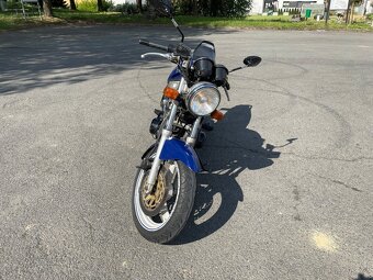 Suzuki GS500E - 2