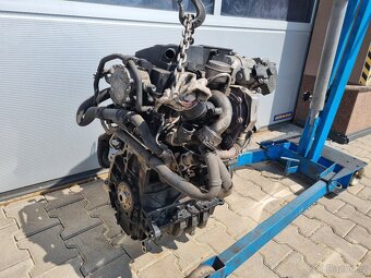 Kompletní motor 1.9 TDI,77KW,BLS - 2