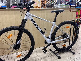 Superior XC 879 vel.M TOP STAV - 2