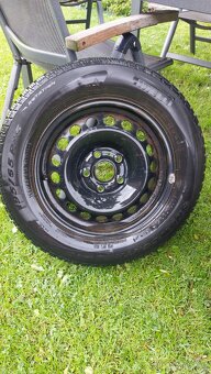 Sada plech. kol 15" + zimní pneu Pirelli (195/65) - 2