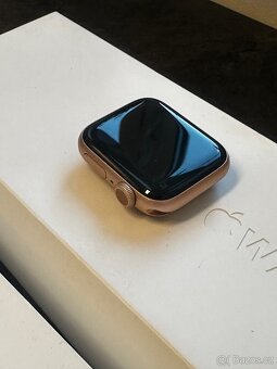 Apple WATCH 5 - 40mm 32Gb - gold - 2