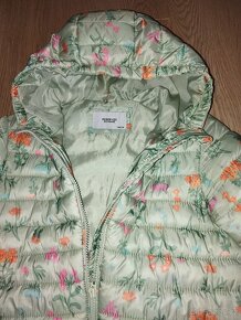 Dívčí jarní bunda vel.146 Reserved -Top stav - 2