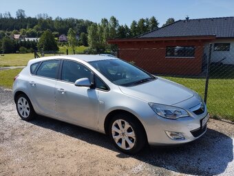 OPEL Astra J - 2