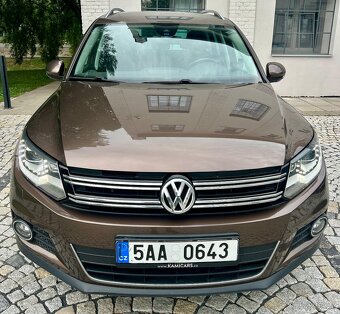 Volkswagen Tiguan 2.0TDI MANUÁL NAVI-KAMERA-LED-Bi XENON-ČR - 2