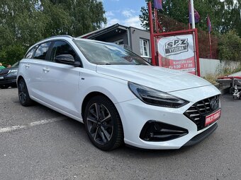 Hyundai i30 1.5 T-GDI MH • 3/2022 • 117kw • Původ ČR • ACC - 2
