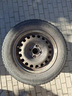 Sada kol s pneu Barum POLARIS 3 185/70 R14 - zimní - 2