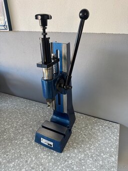 Ruční lis - 2