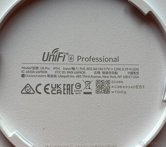 Ubiquiti UniFi AP 6 Pro - 2