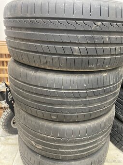 Prodám letní pneu Dunlop 215/40 R18 - 2