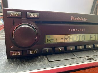 Autorádio Škoda Symphony CD Superb 1 Octavia S1 O1 - 2