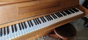Piano August Förster 114 - Petrof - 3pedály se židlí - 2