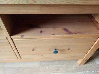 TV stolek Hemnes - 2