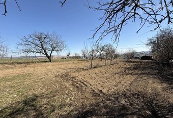 Stavební pozemek 1000 m2 - Zdislavice - 2