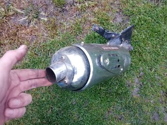 Výfuk - skútr - katalyzátor - 2