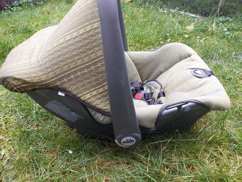 Autosedačka pro miminko - 2