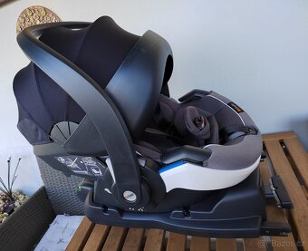 Autosedačka / vajíčko BeSafe iZi Go Modular včetně báze - 2