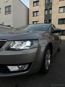 Škoda Octavia 3 Sedan 1.2 TSI 77kw Manuál-6 Elegance,Navi - 2