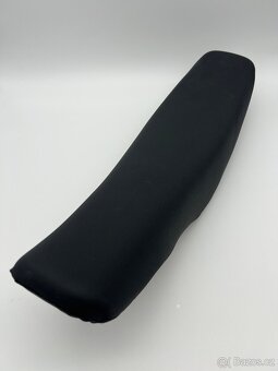 Suzuki RM 250 2003 - sedlo - 2