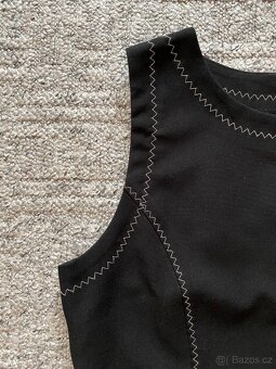 Nové dámské pouzdrové šaty Six Friends - 2