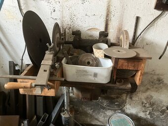 Bruska na noze na hoblovku protahovacku - 2