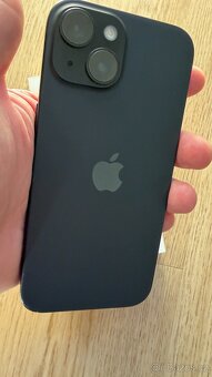iPhone 15 128 gb černý - 2