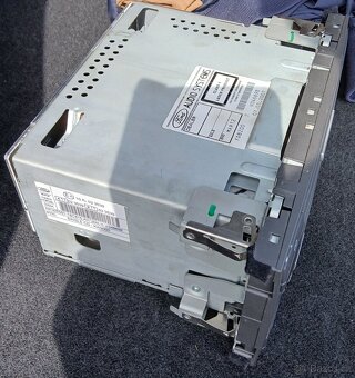 Prodám autorádio zn. Ford 6000 CD - 2