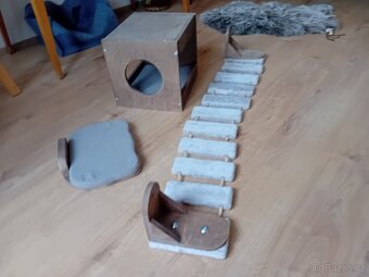 Kočičí odpočivadlo na zeď - 2