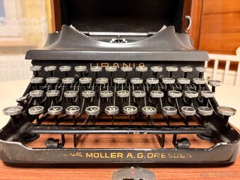 Psací stroj Urania - 2
